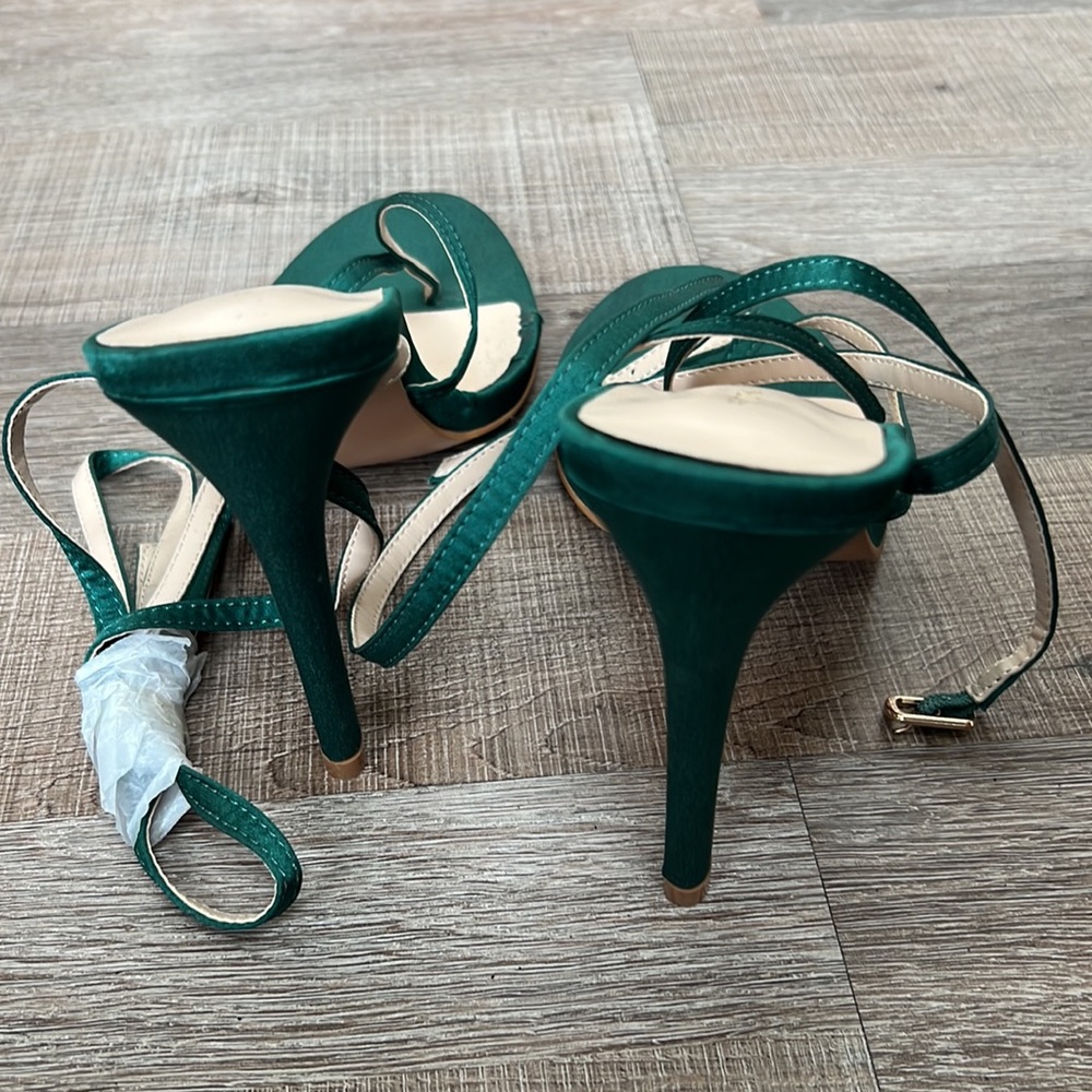 New PLT Emerald Green Satin Toe Thong Cross Over Strap High Heels - Picture 7 of 9